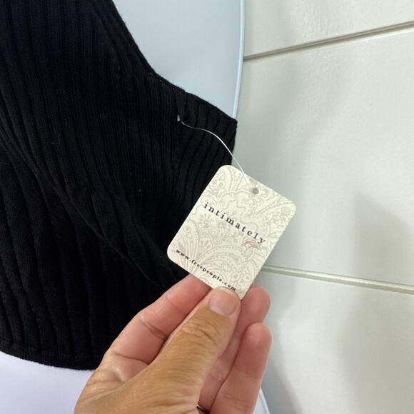 Free People Black Ribbed Knit Crop Top - Picture 4 of 6